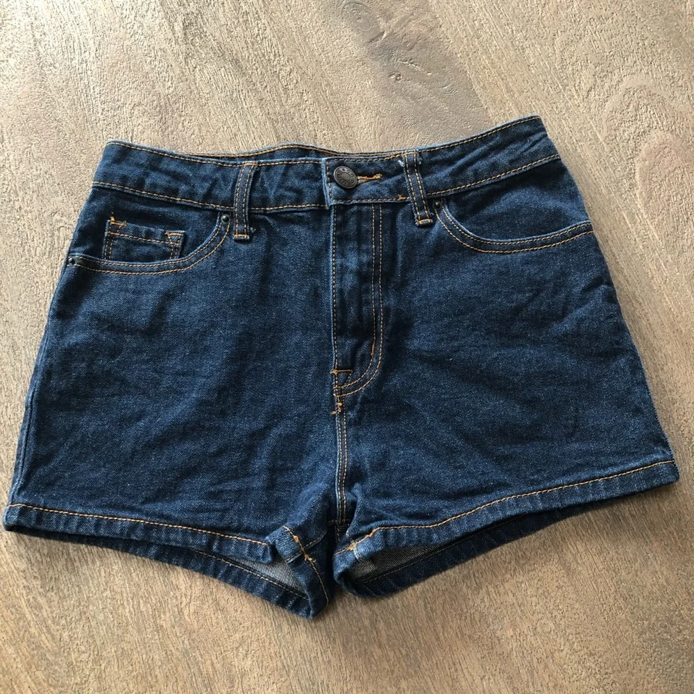 BDG High Rise Erin Denim Shorts 26W